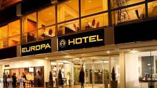 Das Europa Hotel liegt zentral am Ludwigsplatz.