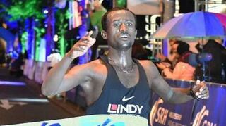 Firaa’ol Eebbisaa Nagahoo enthronte Nikki Johnstone.
