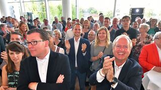 Wahlparty im Pfalzbau: CDU mit Torbjörn Kartes (links) und Peter Uebel.