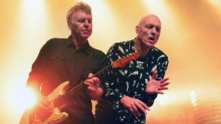 Midnight Oil beim Zeltfestival auf dem Maimarktgelände.