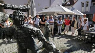 Zu Gast in Gengenbach, wo Schalk, Hexe, Spättle und Knecht in der Fasnachtszeit regieren – und das Jahr über als Skulptur zu sehen sind.