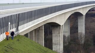 So ähnlich wie die Weidatalbrücke der Südharzautobahn A38 (Bild vom Dezember 2018) könnte auch die neue Neckarbrücke aussehen.
