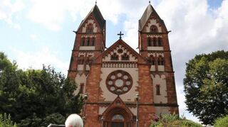 Die Kirche St. Lutwinus muss „erstiegen” werden.