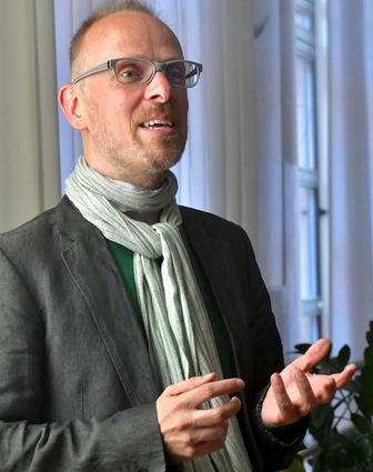 Leser Ralph Füglein ärgert es, dass der designierte Mannheimer Sozialdezernent Dirk Grunert (Bild) in Zeiten der Klimaproblematik einen Urlaubsflug nach Kanada unternimmt.