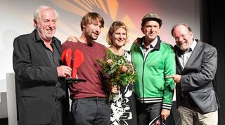 Ehrende und Geehrter (v.l.): Festival-Direktor Michael Kötz, Preisträger Michael Fetter Nathansky und die Juroren Katharina Dufner, Uwe Janson und Robert Fischer.