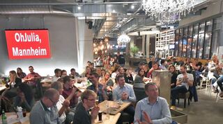 Mannheimer Talente stellen sich dem Publikum im Restaurant „Oh Julia“ in Q 6/Q 7 vor.