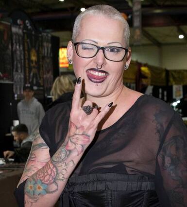 Den Körper von Alex Eckebrecht zieren vor allem persönliche Tattoos.
