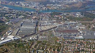 Das Daimler-Werk ist Mannheims größter Arbeitgeber. Der Konzern baut hier Lkw-Motoren und Stadtbusse.