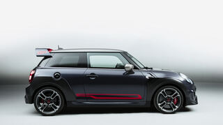 mid Groß-Gerau - Die GP-Version liegt noch etwas tiefer als der "normale" Mini John Cooper Works.