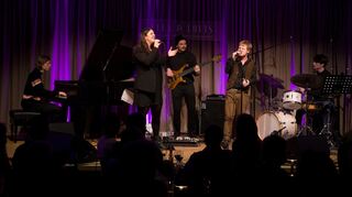 Das Quinett von "Brainsail" legte beim jüngsten "Jazz im Quadrat - Hautnah"-Konzert im "Ella &amp; Louis" eine furiose Show aufs Parkett.