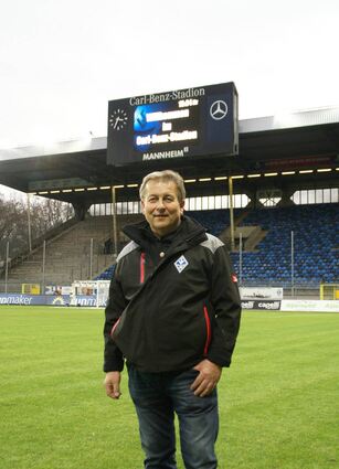 Ohne ihn läuft fast nichts, wenn das Spiel des SV Waldhof im Carl-Benz-Stadion angepfiffen wird: Andreas Mrusek.