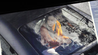 mid Paris - Lichtdurchflutetes Cockpit im Ami: Das serienmäßige Panoramadach lässt die Sonne rein.