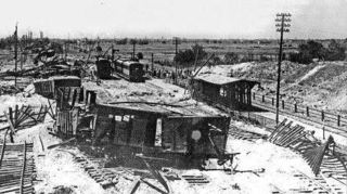 Der Rangierbahnhof nach dem alliierten Bombenangriff von Pfingsten 1944. Fremd- und Zwangsarbeiter mussten die Schäden beseitigen.