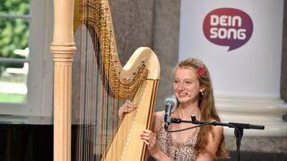 "Dein Song", Staffel 12: Kandidatin Ayla (16) präsentiert ihren selbst komponierten Song "Pura Vida"