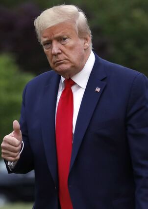 Warum wollte Donald Trump seinen Namen auf den Corona-Schecks haben? Laut „Washington Post“ gab es das noch nie zuvor.