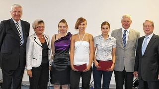 <p>Die Ausbildungsförderpreise des Rotary Clubs Mannheim-Kurpfalz gingen in diesem Jahr an die Justus-von-Liebig-Schule.</p>