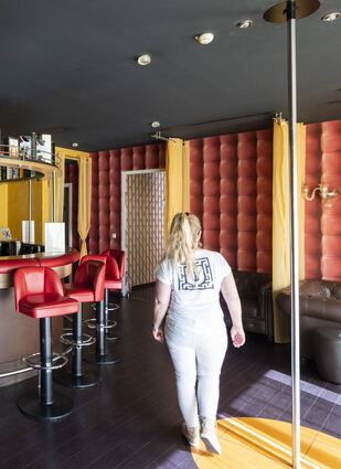 Seit Mitte März fehlen Kunden bei „Lauras Girls“ in Speyer. Der Betreiberin des Bordells hätte gerne eine Perspektive. Erkannt werden will sie nicht.