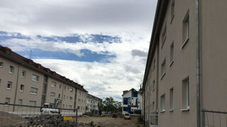 Auch in früheren Soldatenwohnungen, die die GBG saniert hat, kann man mit Berechtigungsschein für maximal 7,50 Euro pro Quadratmeter wohnen.