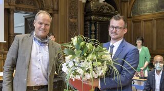 Grüner Wunschkandidat Schmidt-Lamontain wird erster Klimaschutz -Bürgermeister (rechts).