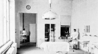 Aufnahme aus dem Jahr 1963: der große Operationssaal in der St.-Hedwig-Klinik.
