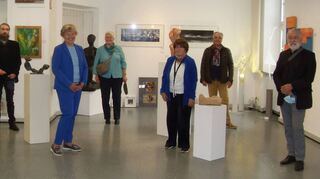 Die Mannheimer Künstlergruppe „Seckenheim Kreativ“ stellt ihre Werke erstmals auf der anderen Rheinseite aus – im Karl-Otto-Braun-Museum.