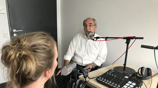 Leitender Kriminaldirektor Ralf Würtenberger bei der ersten Podcastfolge im Gespräch mit "MM"-Gerichtsreporterin Angela Boll. Würtenberger hat damals die Soko "Caesar" geleitet, die den Mord an Gabriele Z. aufgeklärt hat.