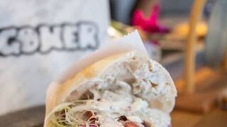 Imbiss mal anders: Er sieht aus wie ein Döner, ist aber fleischlos.