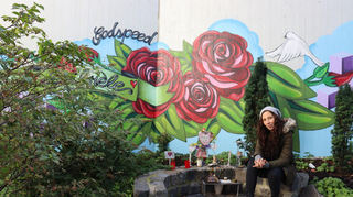 Graffiti-Künstlerin Steffi Peichal hat auch das Kunstwerk an der Gedenkstätte für Gabriele Z. gemacht.
