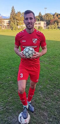 Einen „Tapetenwechsel“ wollte Marcel Engels: Der ehemalige Handballprofi schnürt nun die Fußballschuhe für den VfB Altheim in der Kreisliga Buchen.