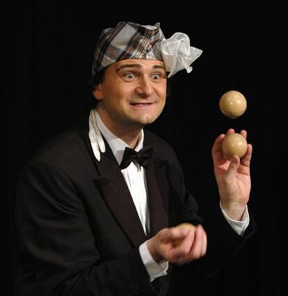 Steve Eleki soll die Zuschauer zum Lachen bringen.