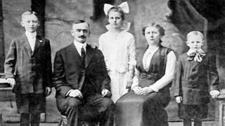 Die Trump-Familie im Jahr 1915 in New York: Links Donald Trumps Vater Fred.