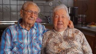 Sie feiern ein seltenes Jubiläum: Ottmar und Irmgard Rhein.