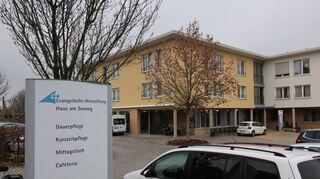 Die Zahl der Corona-Infizierten im Alten- und Pflegeheim „Haus am Seeweg“ in Heddesheim hat sich seit dem Wochenende leicht erhöht.
