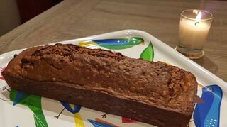 Geht schnell und sorgt für Wohlbefinden: Bananenbrot. Wer mag, kann den Kuchen sogar ohne zusätzlichen Zucker backen.