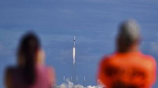 Die „Falcon 9“-Raketen sorgten mit ihren Satelliten für „Ufo“-Sichtungen.