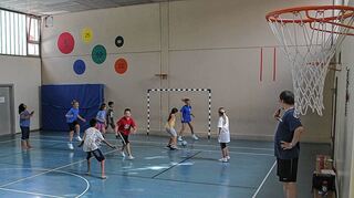 <p>Vollgas geben die Kinder der Jungschargruppe der Evangelischen Kirchengemeinde Heddesheim beim Treffen in der Hans-Thoma-Grundschule.</p>