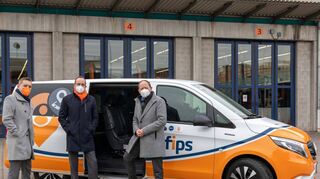 Mit fips mobil (v.l.): Martin in der Beek, Christian Volz (RNV) und Christian Specht vor dem neuen Shuttle.