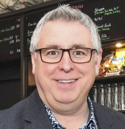 Die Kontrahenten: Michael Grötsch (CDU, oben) und Thorsten Riehle (SPD).