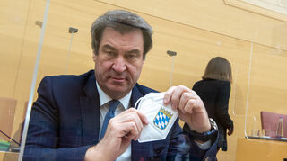 Markus Söder (CSU), Ministerpräsident von Bayern, nimmt Anfang März an der Sondersitzung des bayerischen Landtags zur Corona-Krise teil.