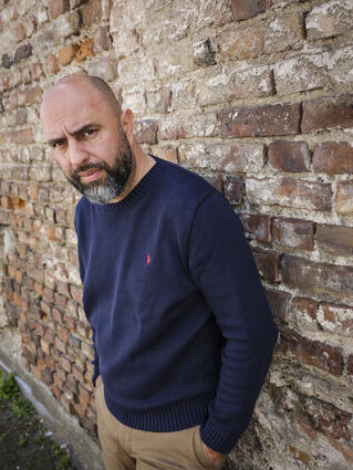 Serdar Somuncu geht am Freitag bei seiner neuen Live Online-Show „XStream – Latenight“ sicher wieder in die Vollen.