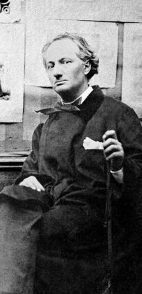 Charles Baudelaire 1863 vor Grafiken in der Pariser Bibliothèque Nationale.