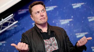 Überraschender Kurswechsel bei Tesla-Chef Elon Musk: Bisher hat das Unternehmen mit dem Bitcoin-Geschäft satte Gewinne gemacht, jetzt stoppt es den Handel.