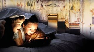 Kinder können anhand von Filmen, digitalen Angeboten und Bastelmaterial die Welt der alten Ägypter auch zu Hause kennenlernen.