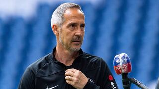 Adi Hütters Wechsel von Eintracht Frankfurt zu Borussia Mönchengladbach erhitzt die Fan-Gemüter.