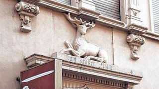 Das Lokal „Hirsch“, das Anton Geiß ab 1905 führt, ist heute das „Vienna“.