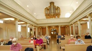 Aufmerksam lauschten die Zuhörer in der evangelischen Kirche dem Orgelspiel des Altenbacher Organisten Genya Kai.