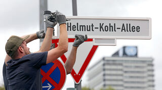 In Bonn gibt es bereits eine Helmut-Kohl-Allee.