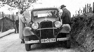 Branich-Bewohner mit Mercedes in den 1930er Jahren.