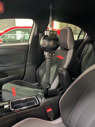 mid Groß-Gerau - Mit Hilfe einer im Innenraum installierten Sphärenkamera entsteht bei Twinner aus Hunderten von Einzelbildern ein hochauflösendes 3D-Abbild des Interieurs.