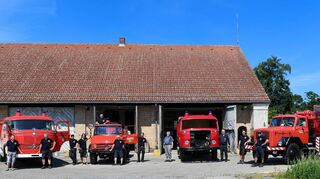 Die Vereinsmitglieder haben die historische Wagenhalle der Stem-Kaserne saniert und richten sie als Feuerwehrmuseum ein.